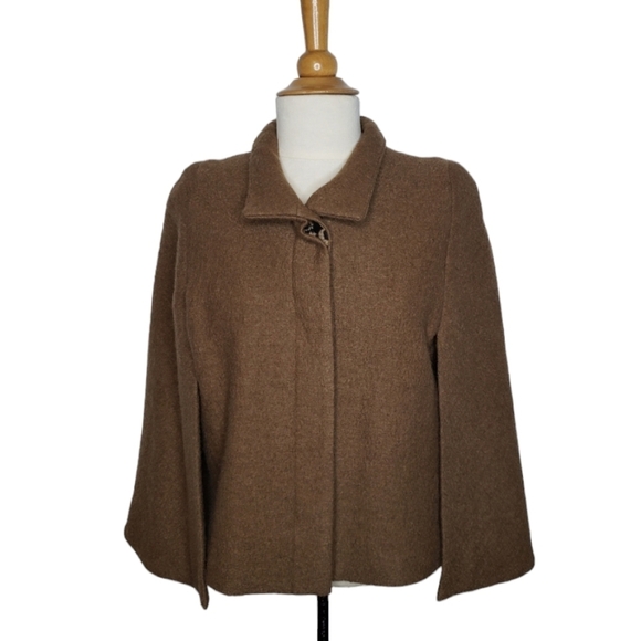 Chico's Inner Beauty Cape 100% Wool Size 1 Leopard Lining Hidden Button Front - Picture 2 of 14